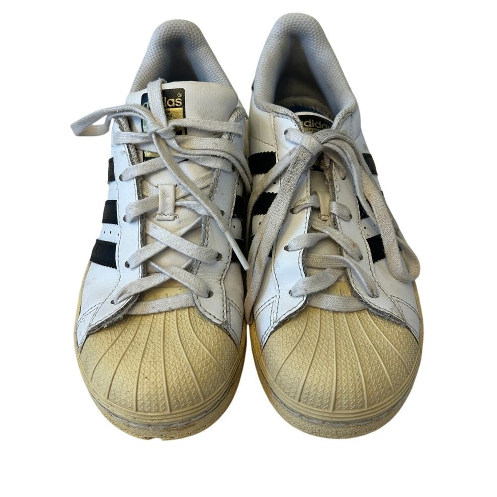 Adidas Kids Superstar Original Sneakers Shoes Size 2.5 White Retro Style Y2K